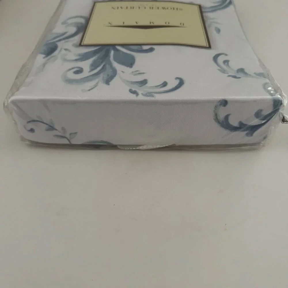 Domain Anne Marie Blue and White Shower Curtain New in Package 72 x 72 inches